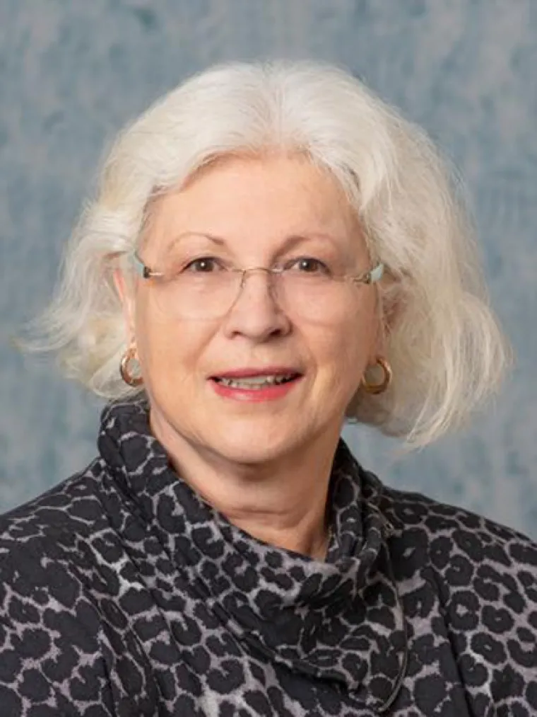 Dr. Monika Schmelz